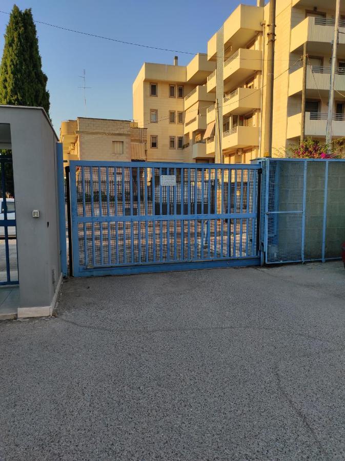 A Casa Di Nonno Pino Apartment Бари Екстериор снимка